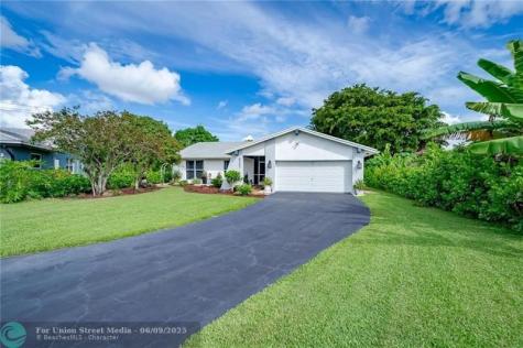 6307 Silk Oak Circle Tamarac FL 33319