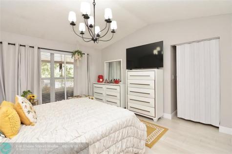 6307 Silk Oak Circle Tamarac FL 33319