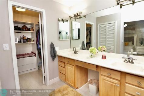 6307 Silk Oak Circle Tamarac FL 33319
