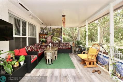 6307 Silk Oak Circle Tamarac FL 33319