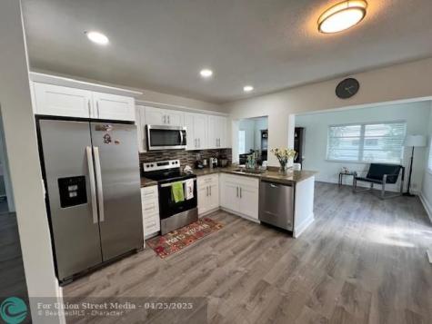 7110 NW 72 Street Tamarac FL 33321