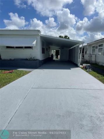8700 SW 21st Street Davie FL 33324