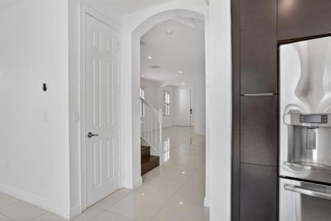 8751 NW 102nd Place Doral FL 33178