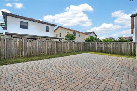 8751 NW 102nd Place Doral FL 33178