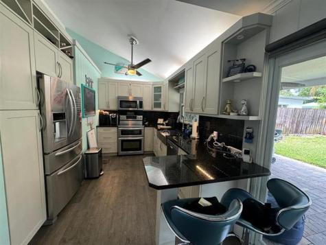 1509 NE 35th Street Oakland Park FL 33334