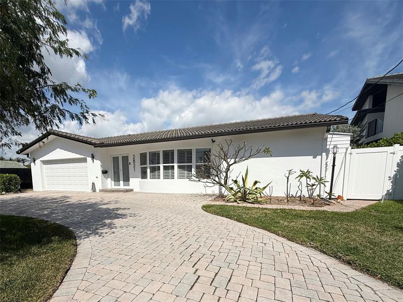2821 NE 9th Court Pompano Beach FL 33062