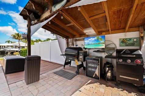 2821 NE 9th Court Pompano Beach FL 33062
