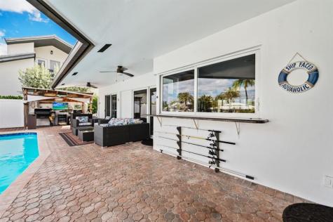 2821 NE 9th Court Pompano Beach FL 33062