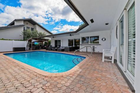 2821 NE 9th Court Pompano Beach FL 33062