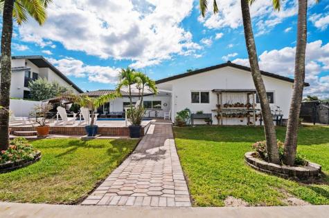 2821 NE 9th Court Pompano Beach FL 33062