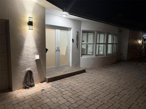 2821 NE 9th Court Pompano Beach FL 33062