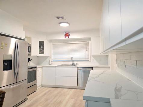 2585 SE 3rd Street Pompano Beach FL 33062