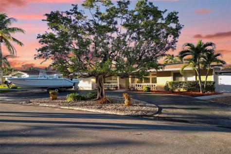 2585 SE 3rd Street Pompano Beach FL 33062