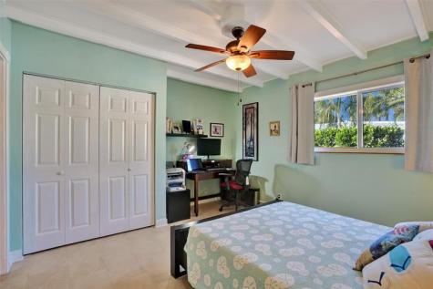 2585 SE 3rd Street Pompano Beach FL 33062