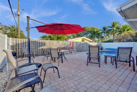 2585 SE 3rd Street Pompano Beach FL 33062