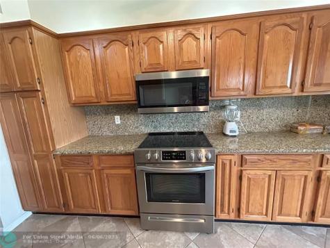 2232 SE Longhorn Avenue Port St Lucie FL 34952