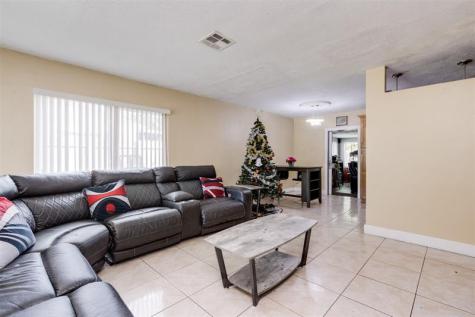 1610 SW 68th Terrace North Lauderdale FL 33068