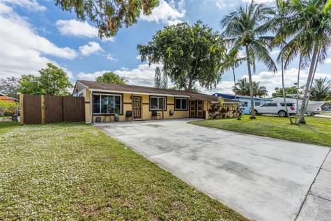 1610 SW 68th Terrace North Lauderdale FL 33068