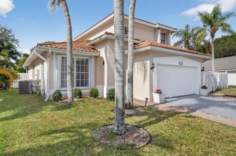 1023 Fairfax Circle Boynton Beach FL 33436