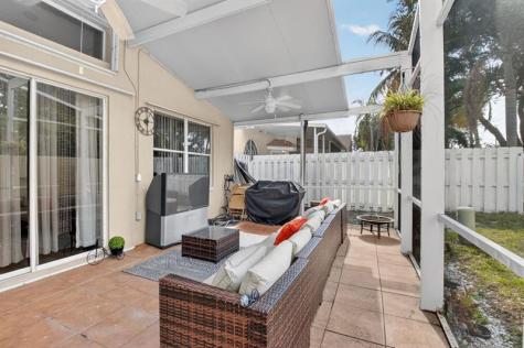 1023 Fairfax Circle Boynton Beach FL 33436