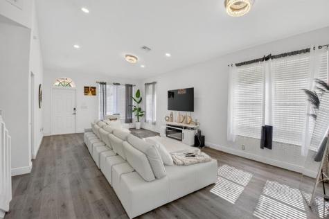 1023 Fairfax Circle Boynton Beach FL 33436