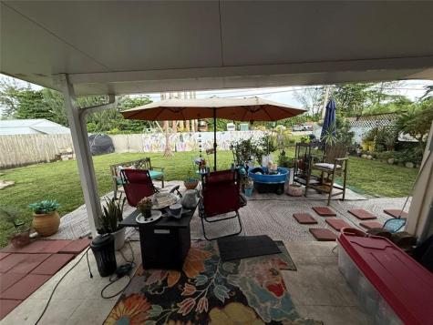 1821 SW 50th Avenue Fort Lauderdale FL 33317