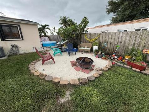 1821 SW 50th Avenue Fort Lauderdale FL 33317
