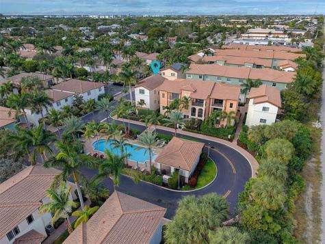 72 NW Chaucer Lane Boca Raton FL 33432
