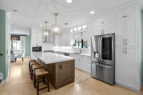 72 NW Chaucer Lane Boca Raton FL 33432