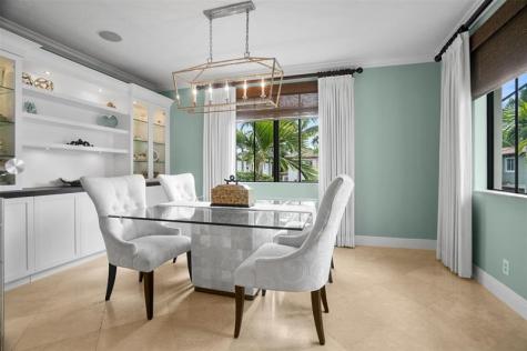 72 NW Chaucer Lane Boca Raton FL 33432