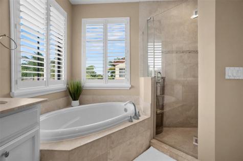 72 NW Chaucer Lane Boca Raton FL 33432