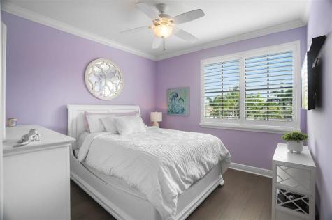 72 NW Chaucer Lane Boca Raton FL 33432