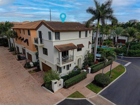 72 NW Chaucer Lane Boca Raton FL 33432