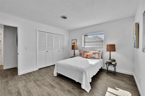 712 NE 34th Court Oakland Park FL 33334