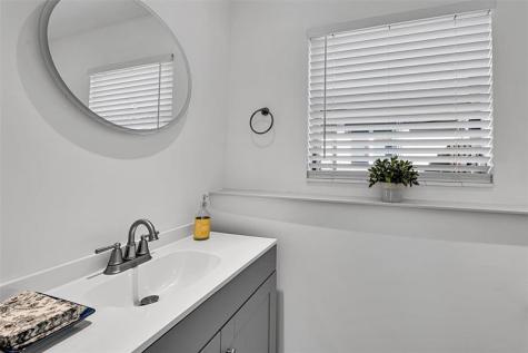 712 NE 34th Court Oakland Park FL 33334