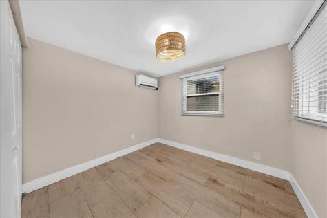 1835 Park Lane Fort Lauderdale FL 33315
