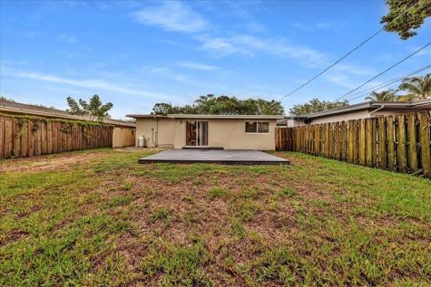 1835 Park Lane Fort Lauderdale FL 33315