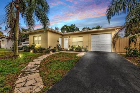 1835 Park Lane Fort Lauderdale FL 33315