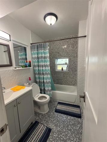 935 NE 33rd Street Oakland Park FL 33334