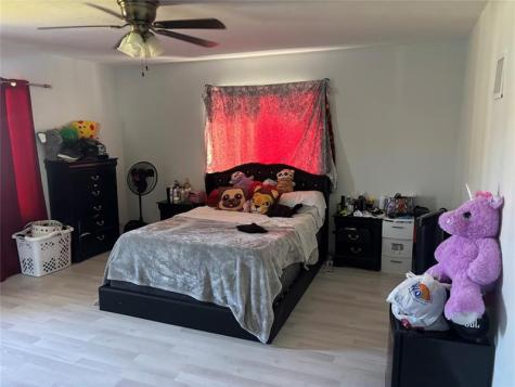 935 NE 33rd Street Oakland Park FL 33334
