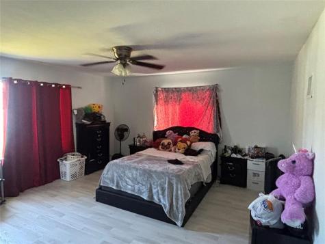 935 NE 33rd Street Oakland Park FL 33334