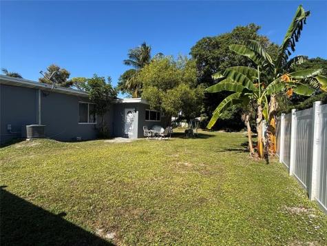 935 NE 33rd Street Oakland Park FL 33334
