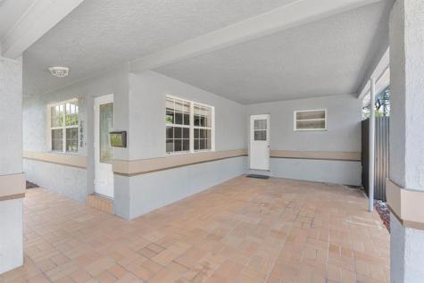 1498 NE 39th Street Oakland Park FL 33334