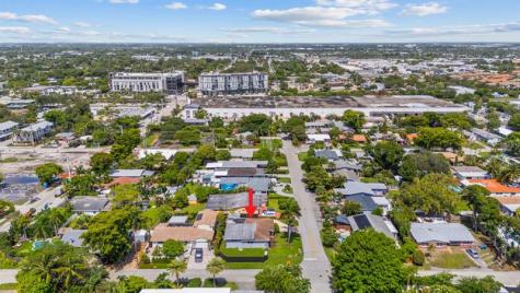 1498 NE 39th Street Oakland Park FL 33334