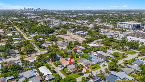 1498 NE 39th Street Oakland Park FL 33334