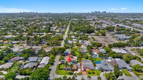 1498 NE 39th Street Oakland Park FL 33334