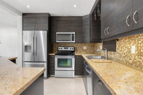 1498 NE 39th Street Oakland Park FL 33334