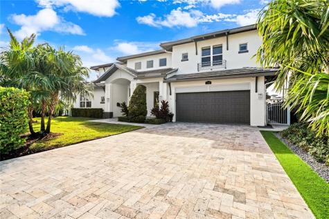 1580 SE 8th Street Deerfield Beach FL 33441