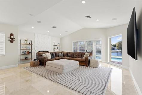 9881 SW 2nd Street Plantation FL 33324