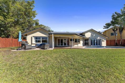 9881 SW 2nd Street Plantation FL 33324